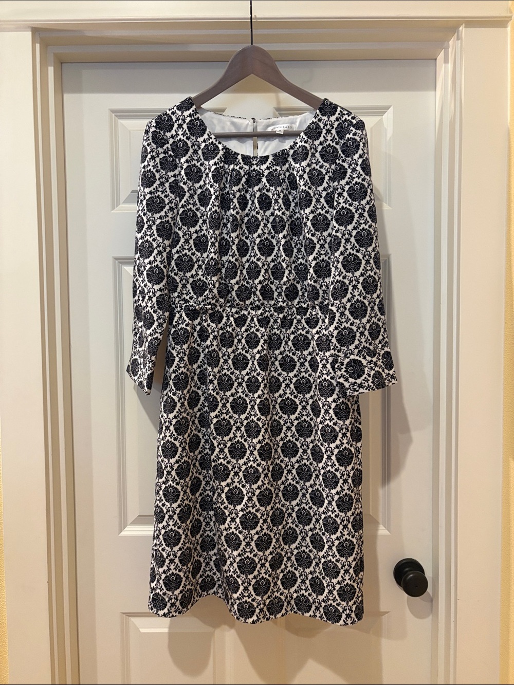 DownEast Black & White PatternedWomen's Dress Size Medium